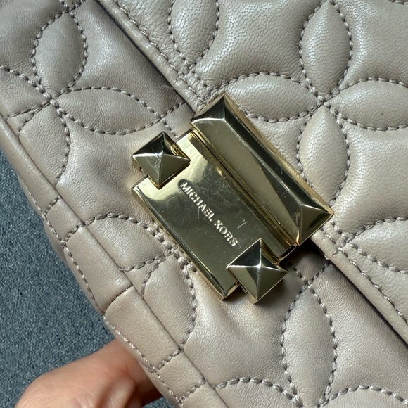 Michael Kors 30H8TSLL1T Small Sloan Leather Quilted Chain Link Shoulder Bag - Picture 12 of 14